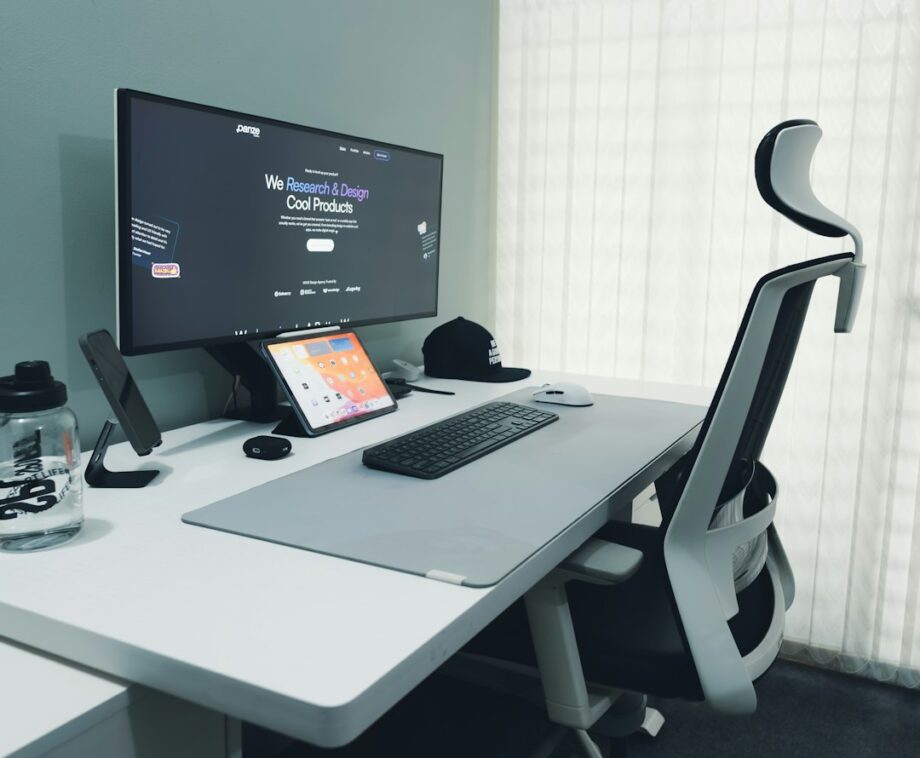 Creating an Inspiring Home Office: Design Tips and Essentials
