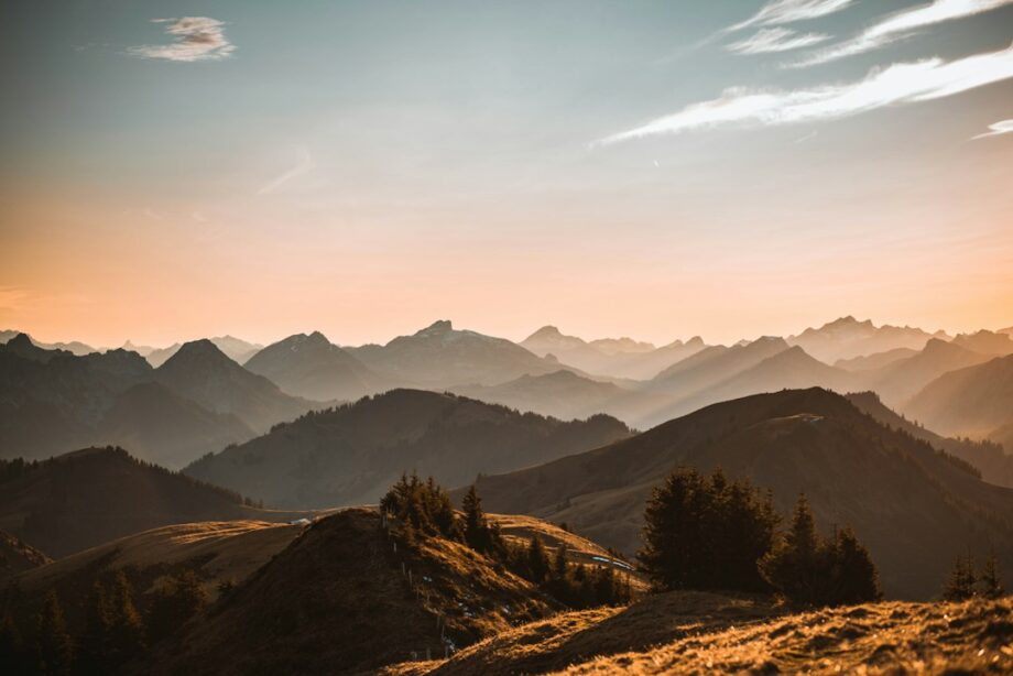 Journey Beyond Boundaries: Unique Travel Experiences for Intrepid Explorers